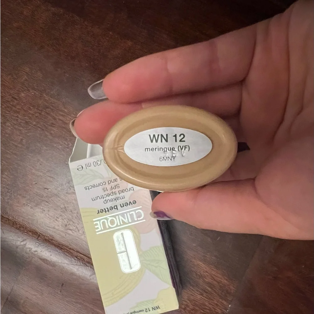 Clinique Even Better Makeup Broad Spectrum SPF 15 Foundation, 1 oz, 12 Meringue